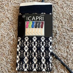 Black capri tights S/M NEW